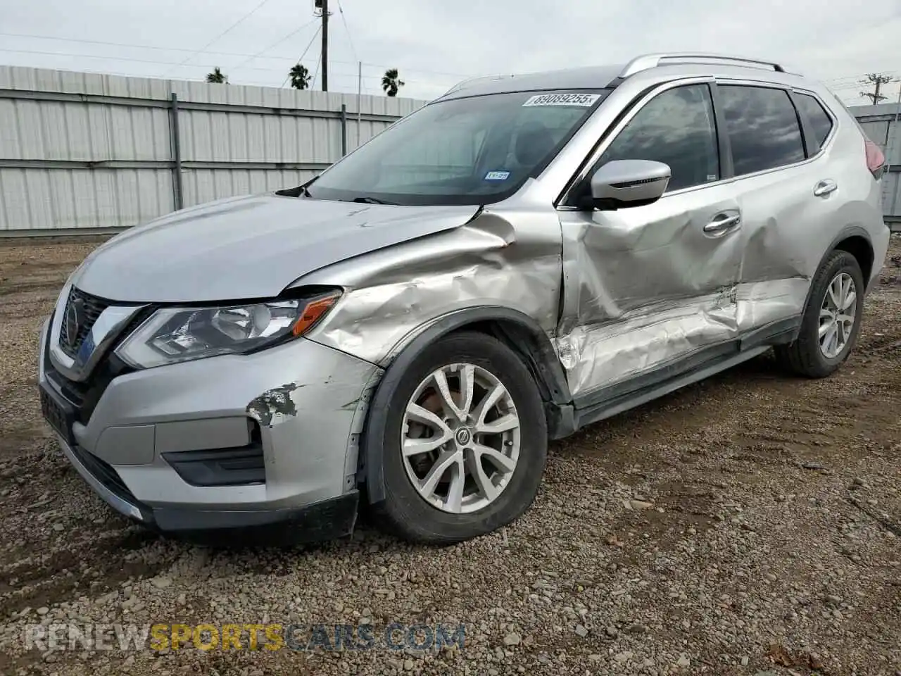 1 Photograph of a damaged car JN8AT2MT7LW005617 NISSAN ROGUE 2020