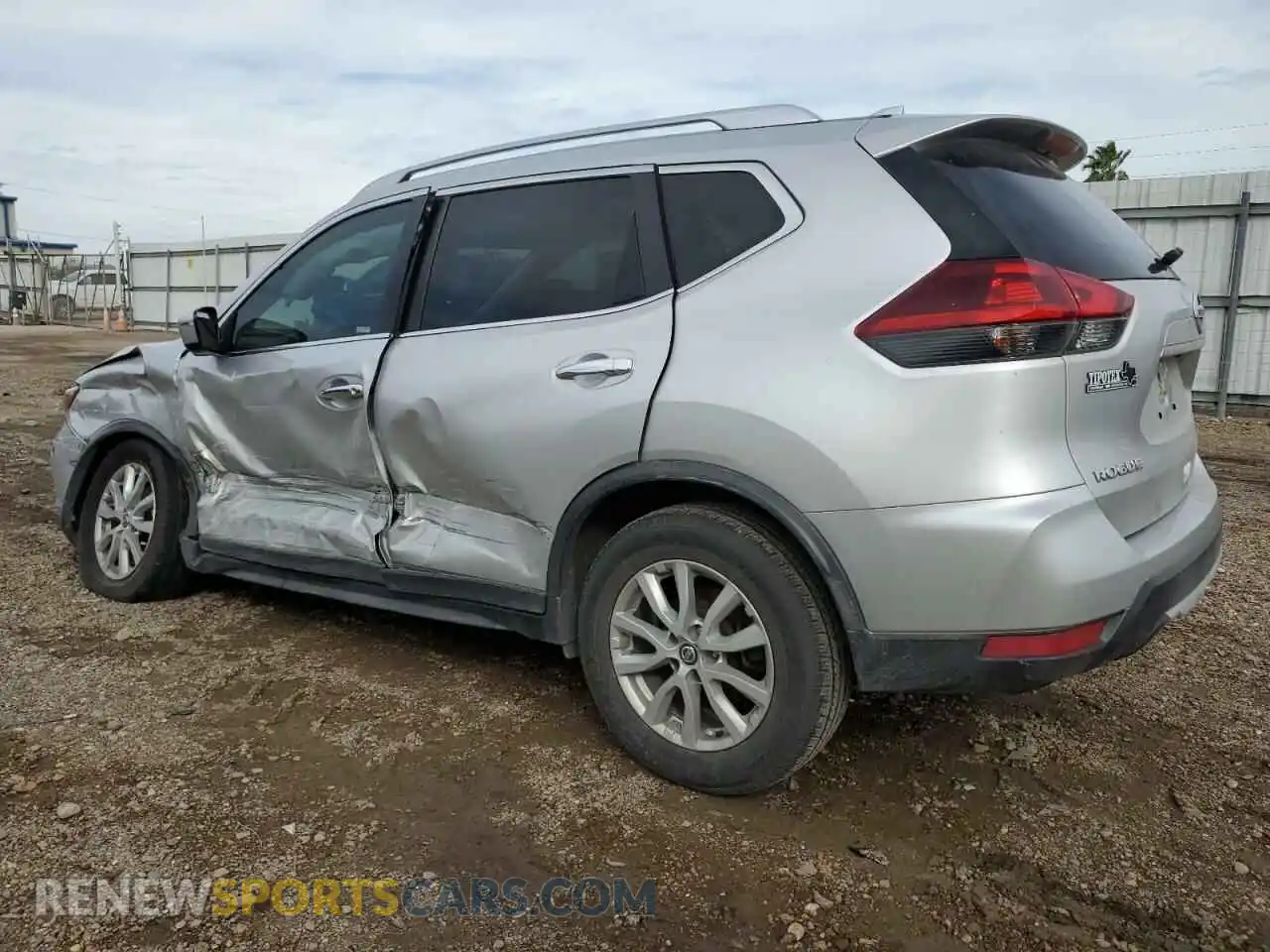 2 Photograph of a damaged car JN8AT2MT7LW005617 NISSAN ROGUE 2020