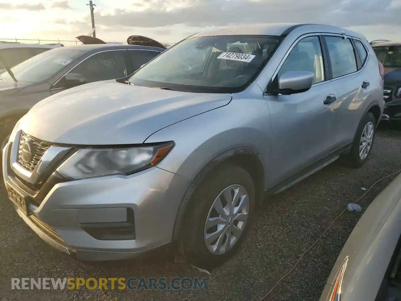 1 Photograph of a damaged car JN8AT2MT7LW006654 NISSAN ROGUE 2020