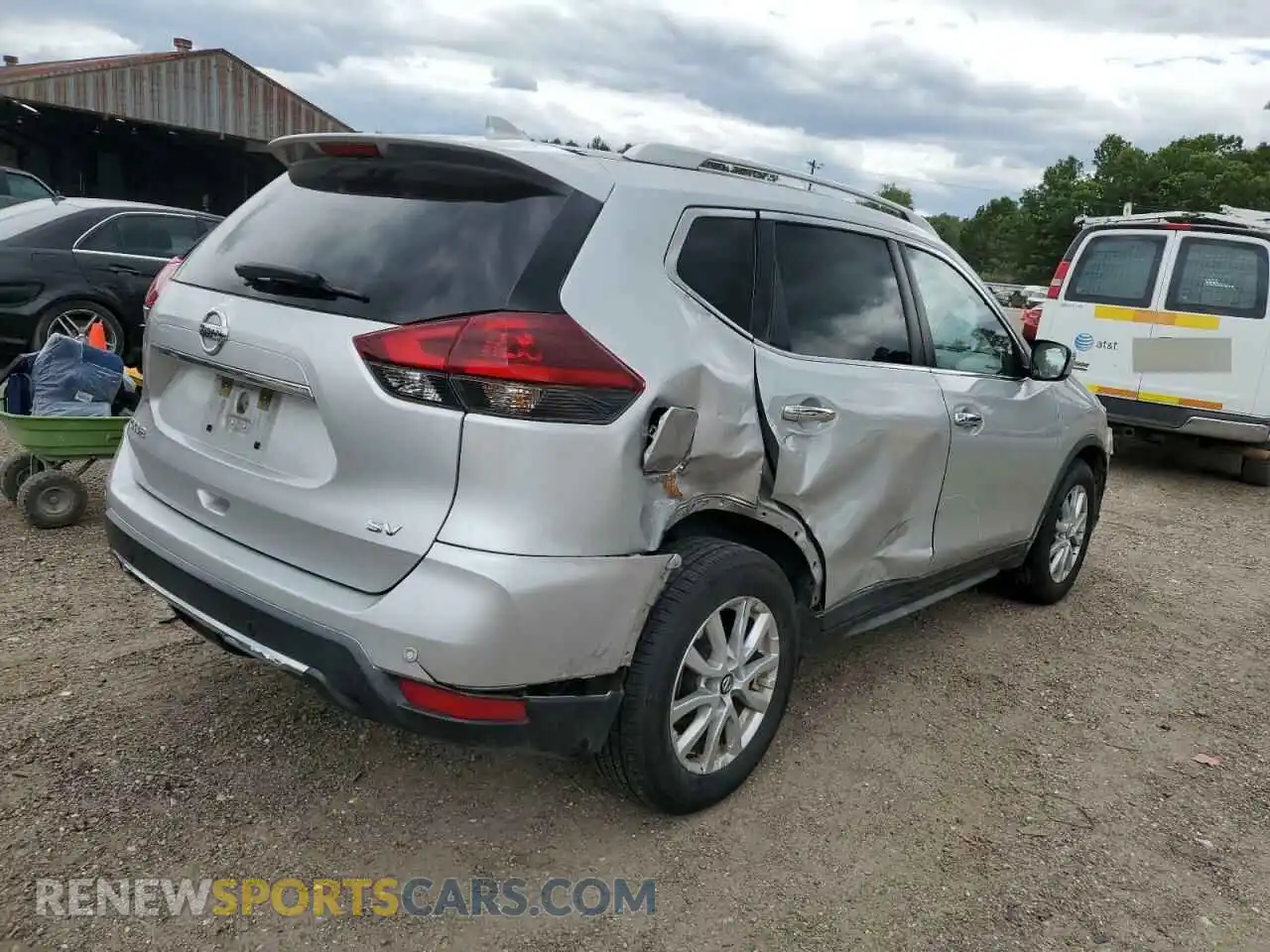 3 Photograph of a damaged car KNMAT2MT1LP510736 NISSAN ROGUE 2020