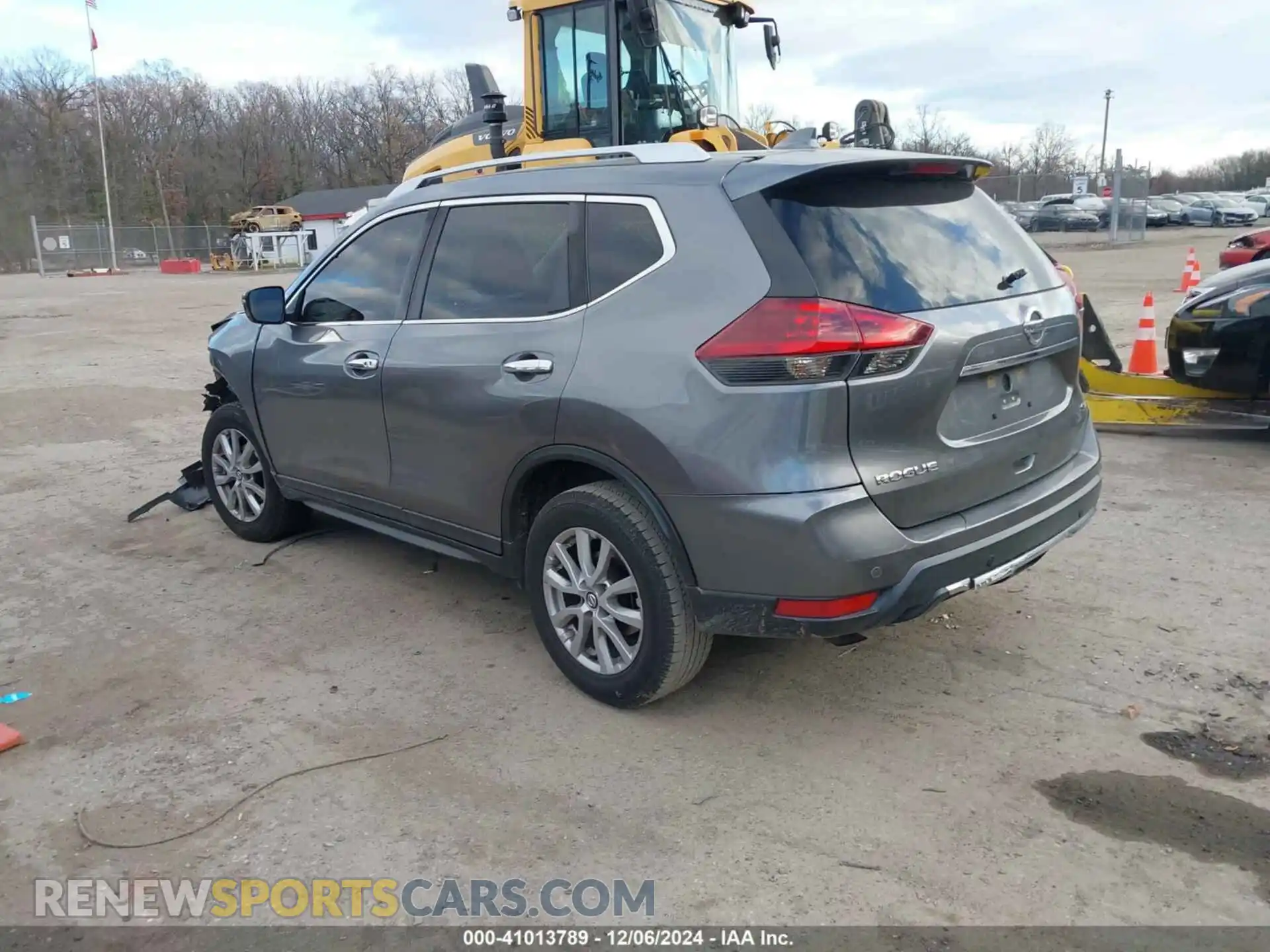 3 Photograph of a damaged car KNMAT2MT1LP528105 NISSAN ROGUE 2020