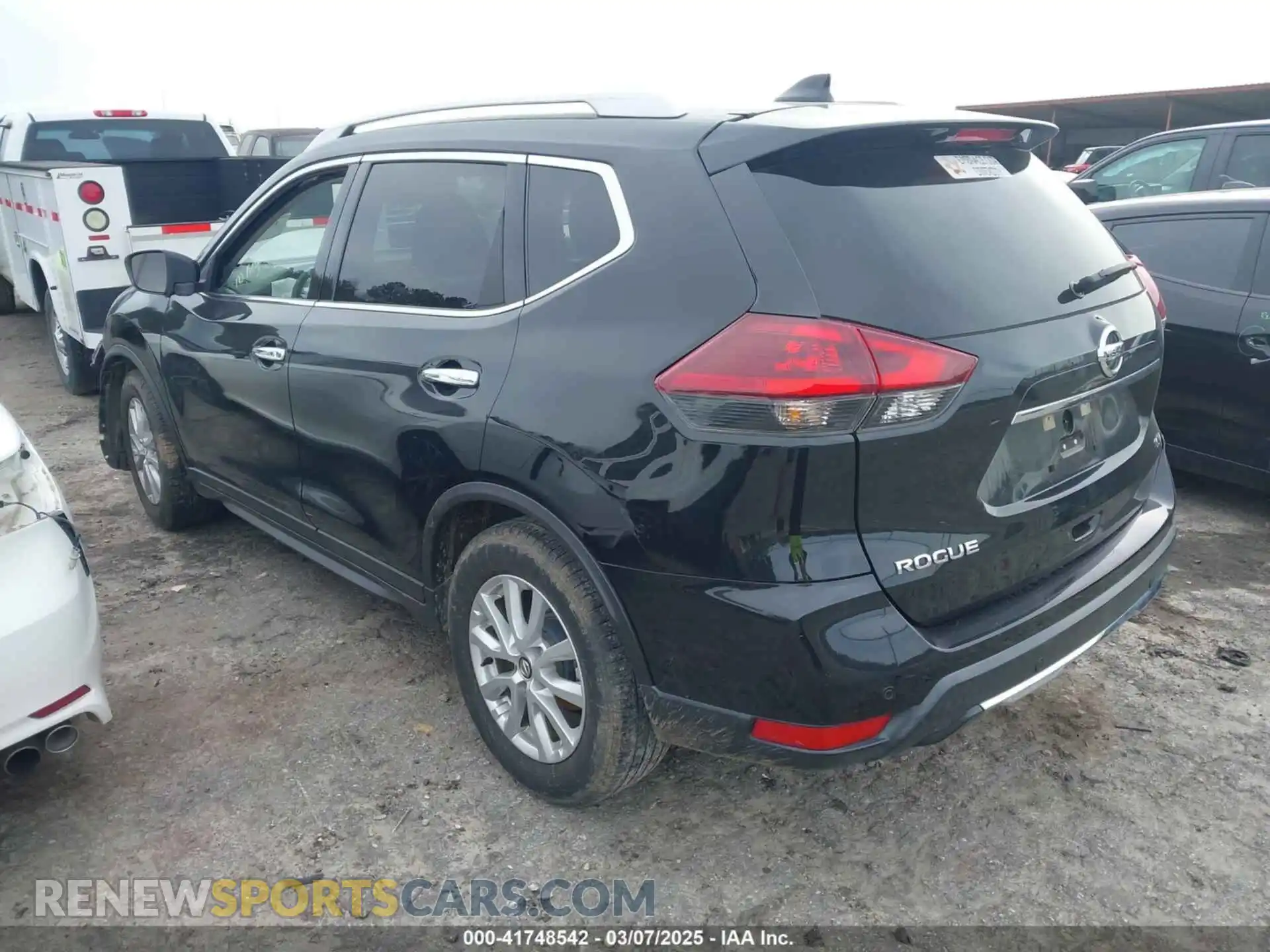 3 Photograph of a damaged car KNMAT2MT2LP537654 NISSAN ROGUE 2020