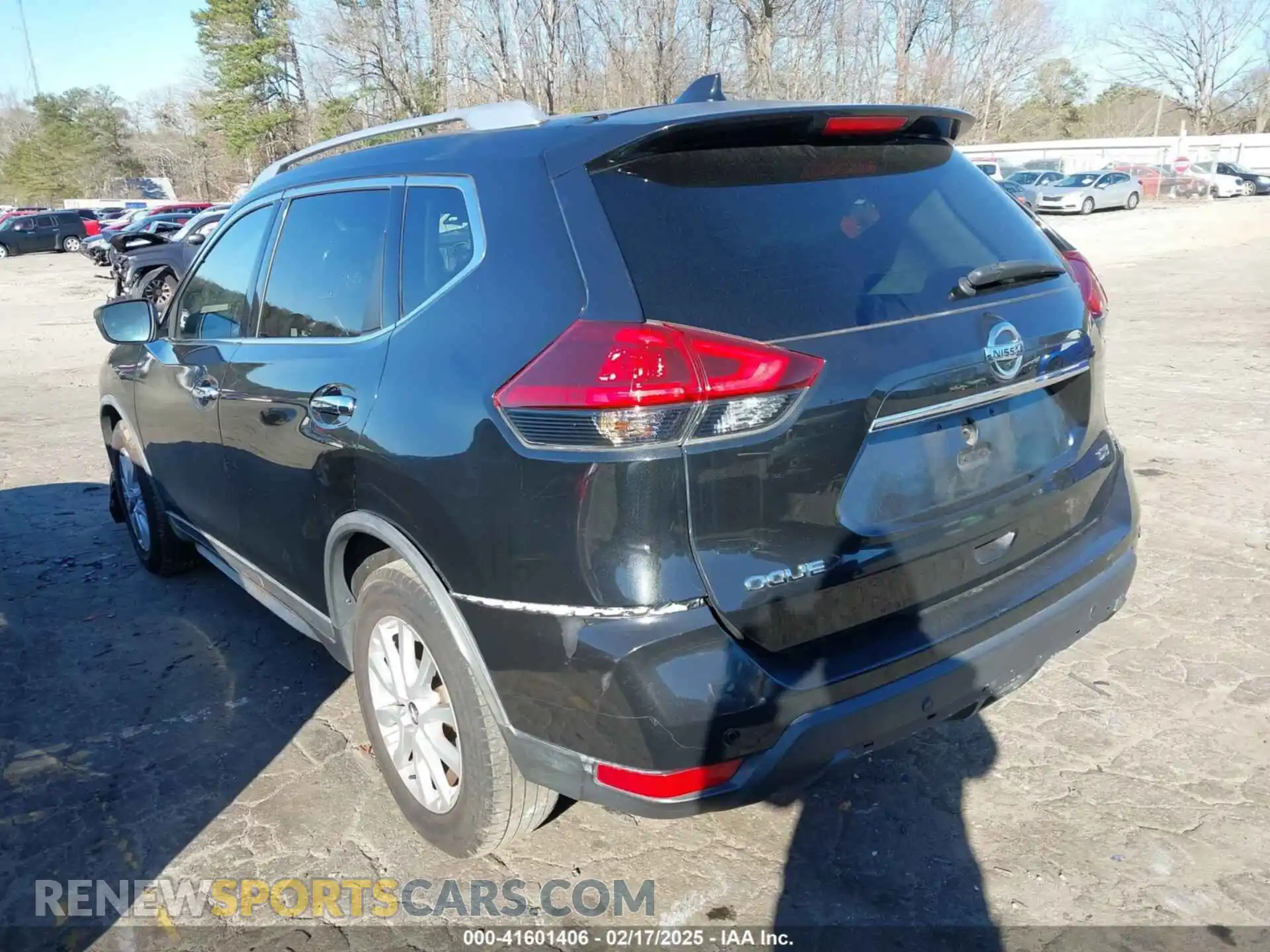 3 Photograph of a damaged car KNMAT2MT7LP518985 NISSAN ROGUE 2020