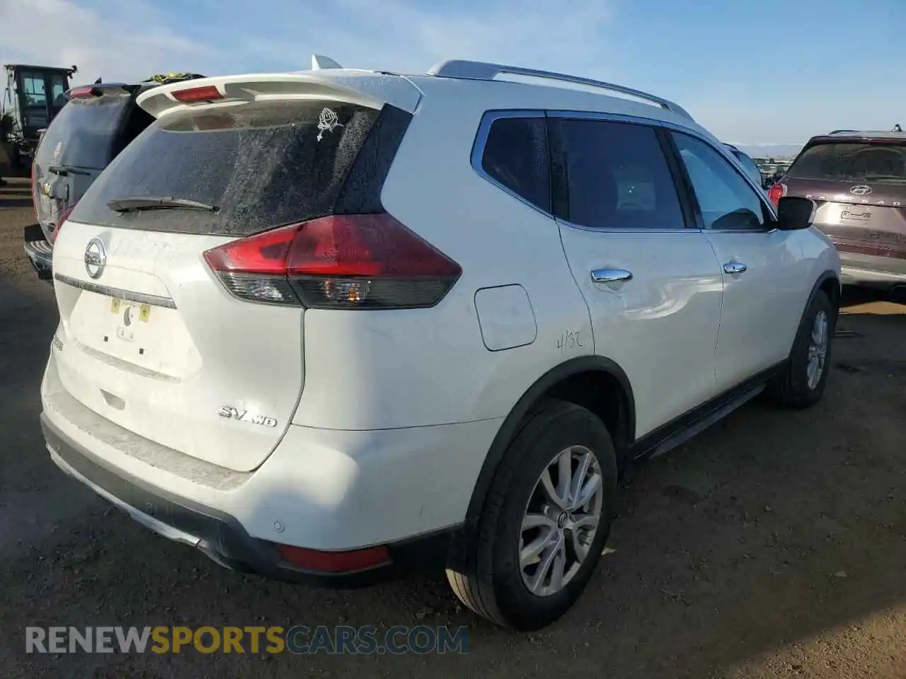 3 Photograph of a damaged car KNMAT2MV0LP509546 NISSAN ROGUE 2020