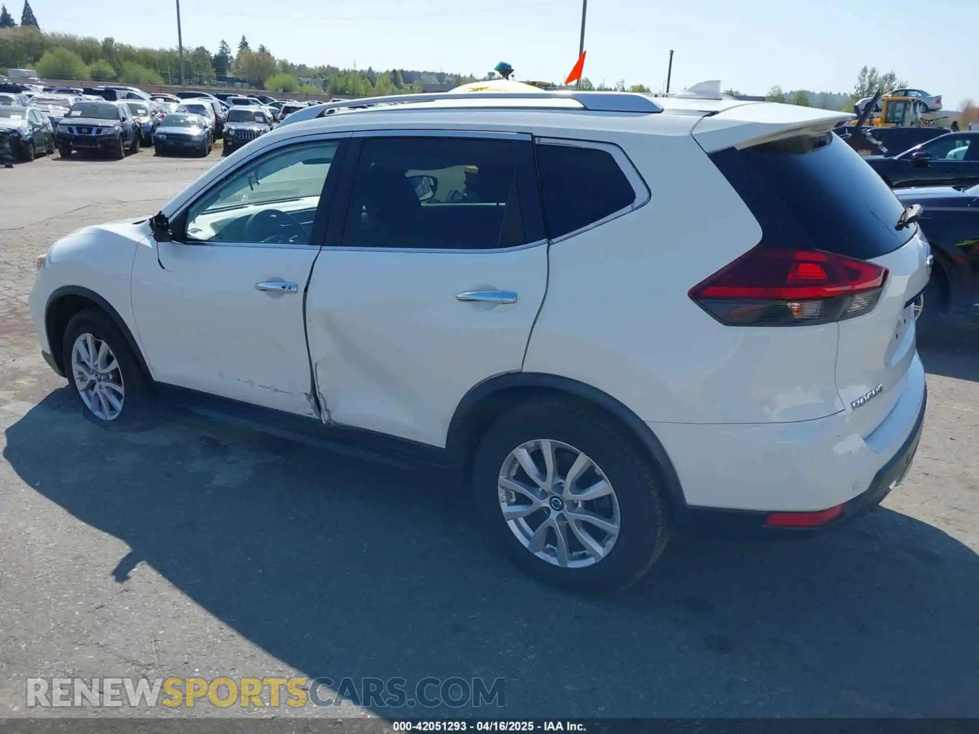 3 Photograph of a damaged car KNMAT2MV3LP506771 NISSAN ROGUE 2020