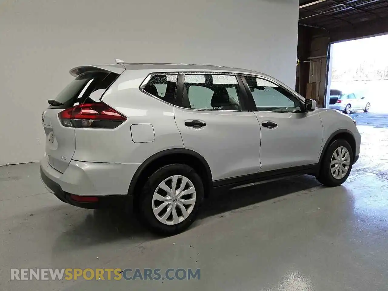 3 Photograph of a damaged car KNMAT2MV6LP523418 NISSAN ROGUE 2020