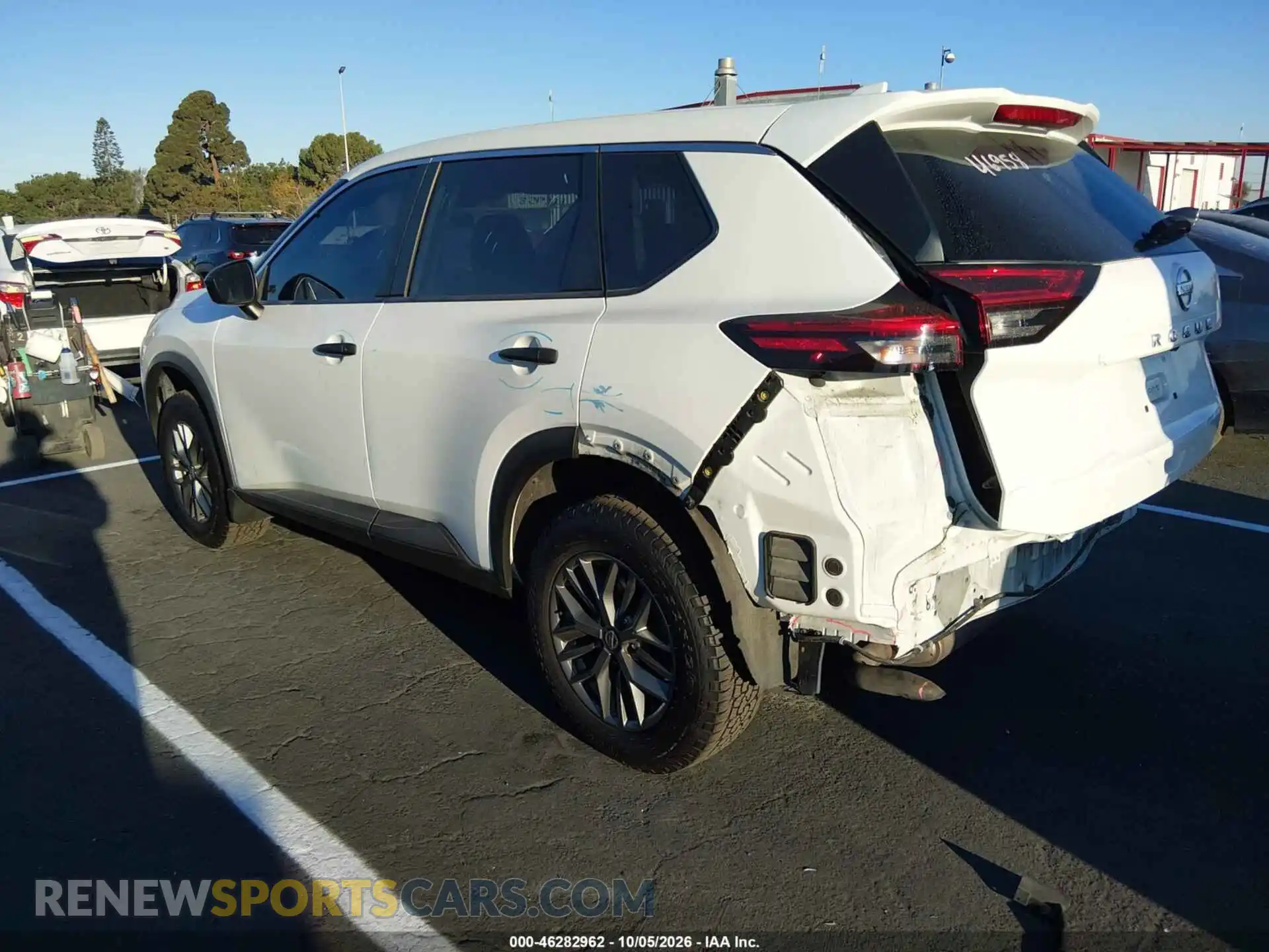 3 fotografías del automóvil dañado 5N1AT3AA1MC808880 NISSAN ROGUE 2021
