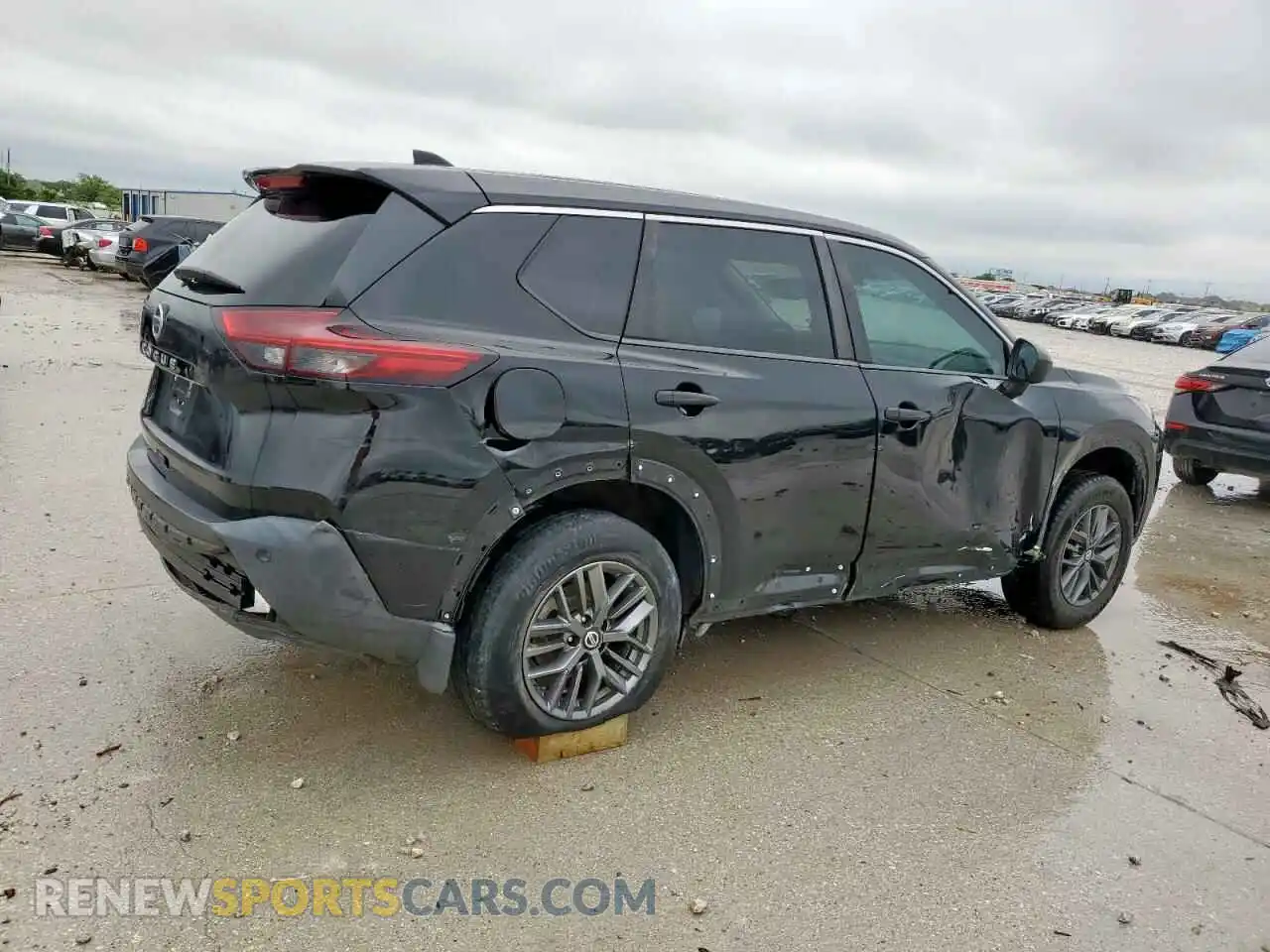 3 Photograph of a damaged car 5N1AT3AA5MC678828 NISSAN ROGUE 2021