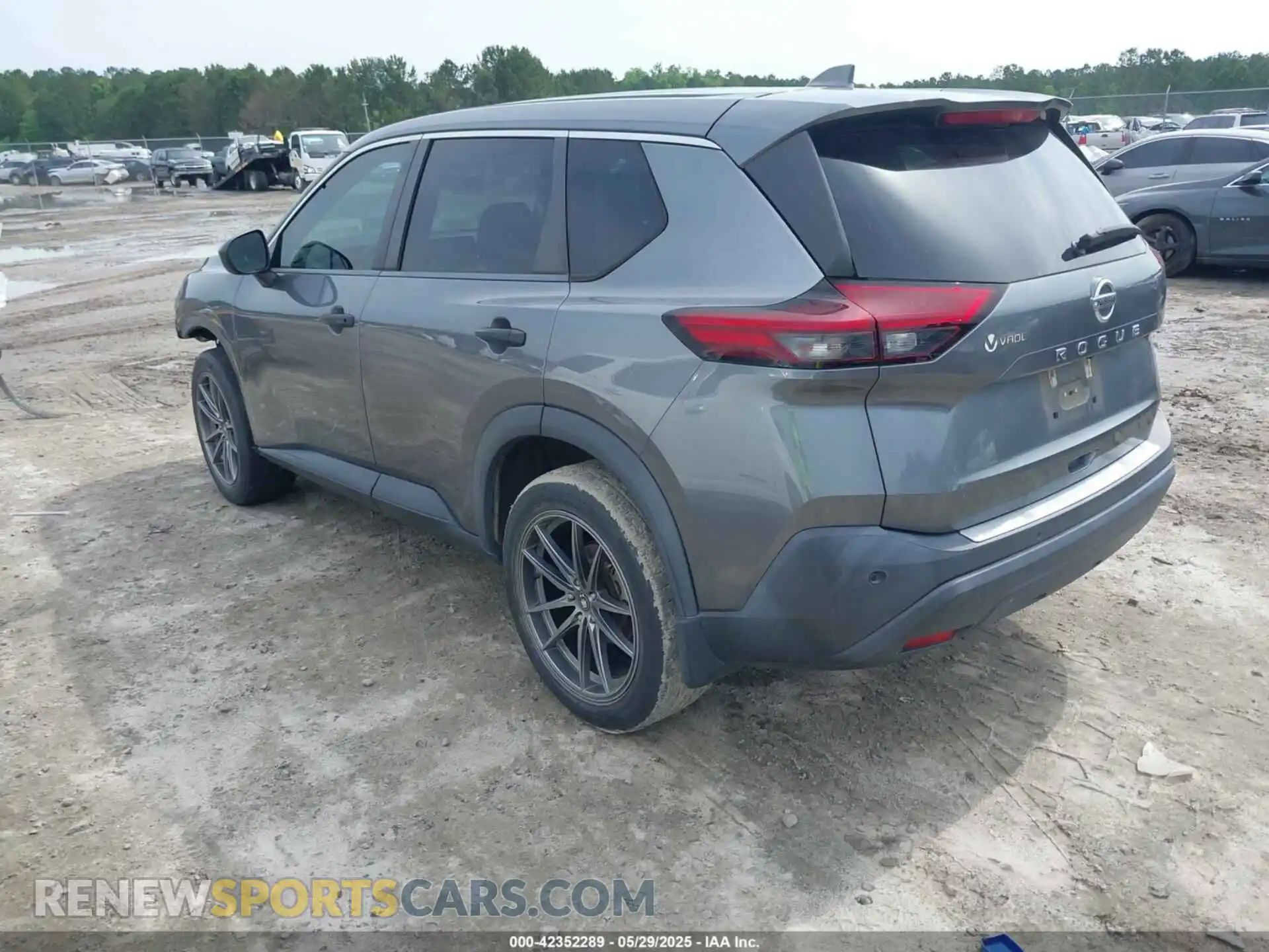 3 Photograph of a damaged car 5N1AT3AAXMC700452 NISSAN ROGUE 2021