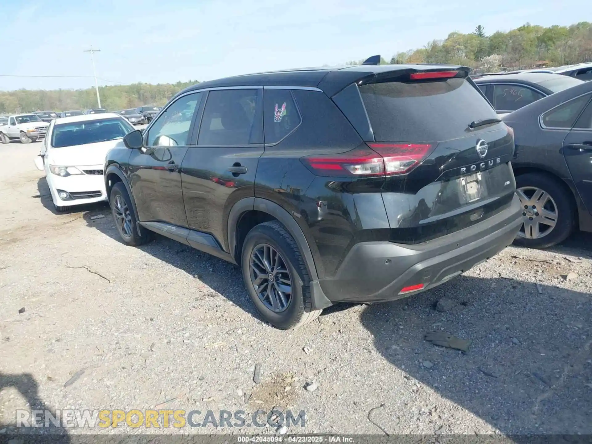 3 Photograph of a damaged car 5N1AT3AB0MC692340 NISSAN ROGUE 2021