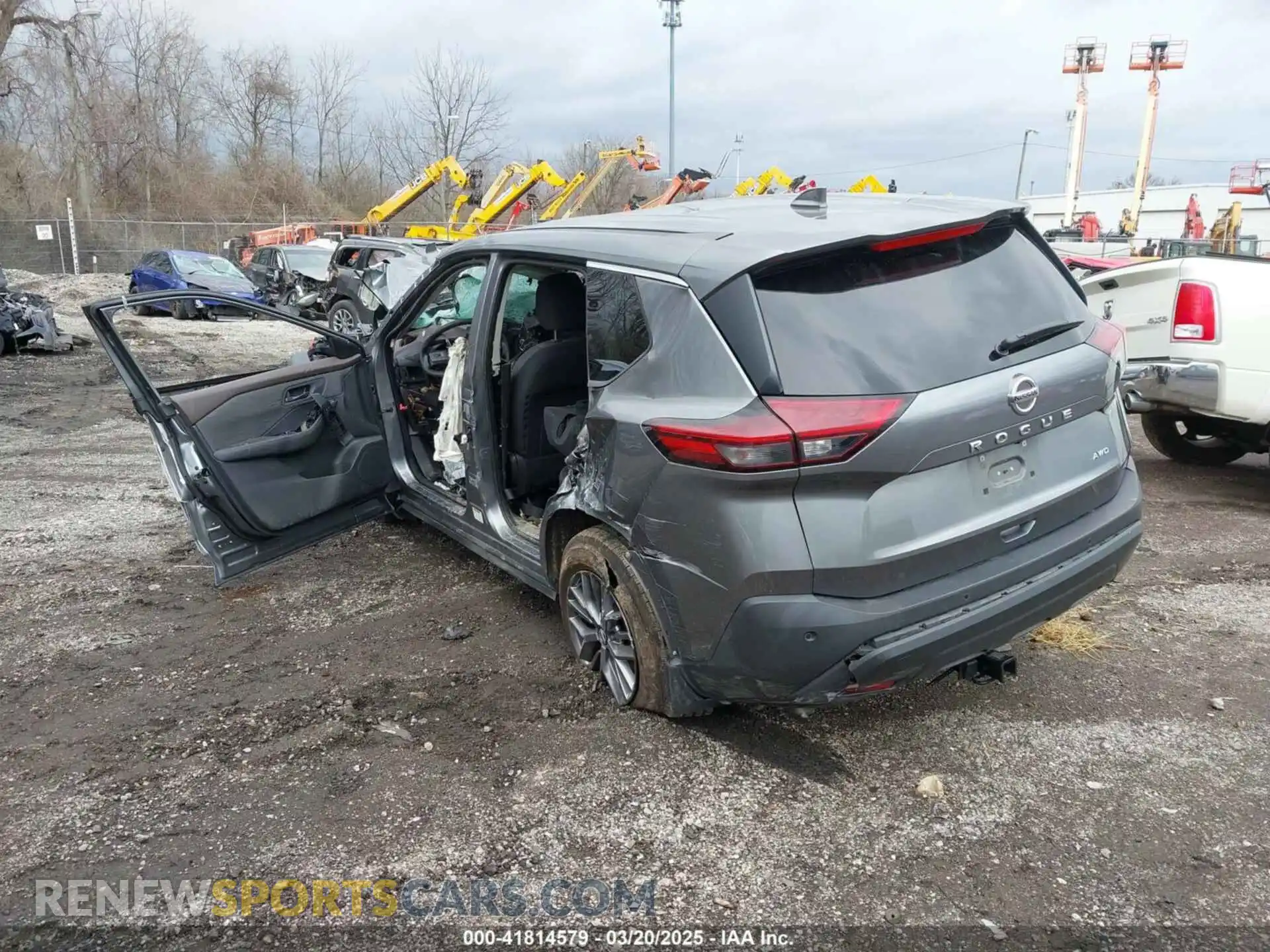 3 Photograph of a damaged car 5N1AT3ABXMC708267 NISSAN ROGUE 2021