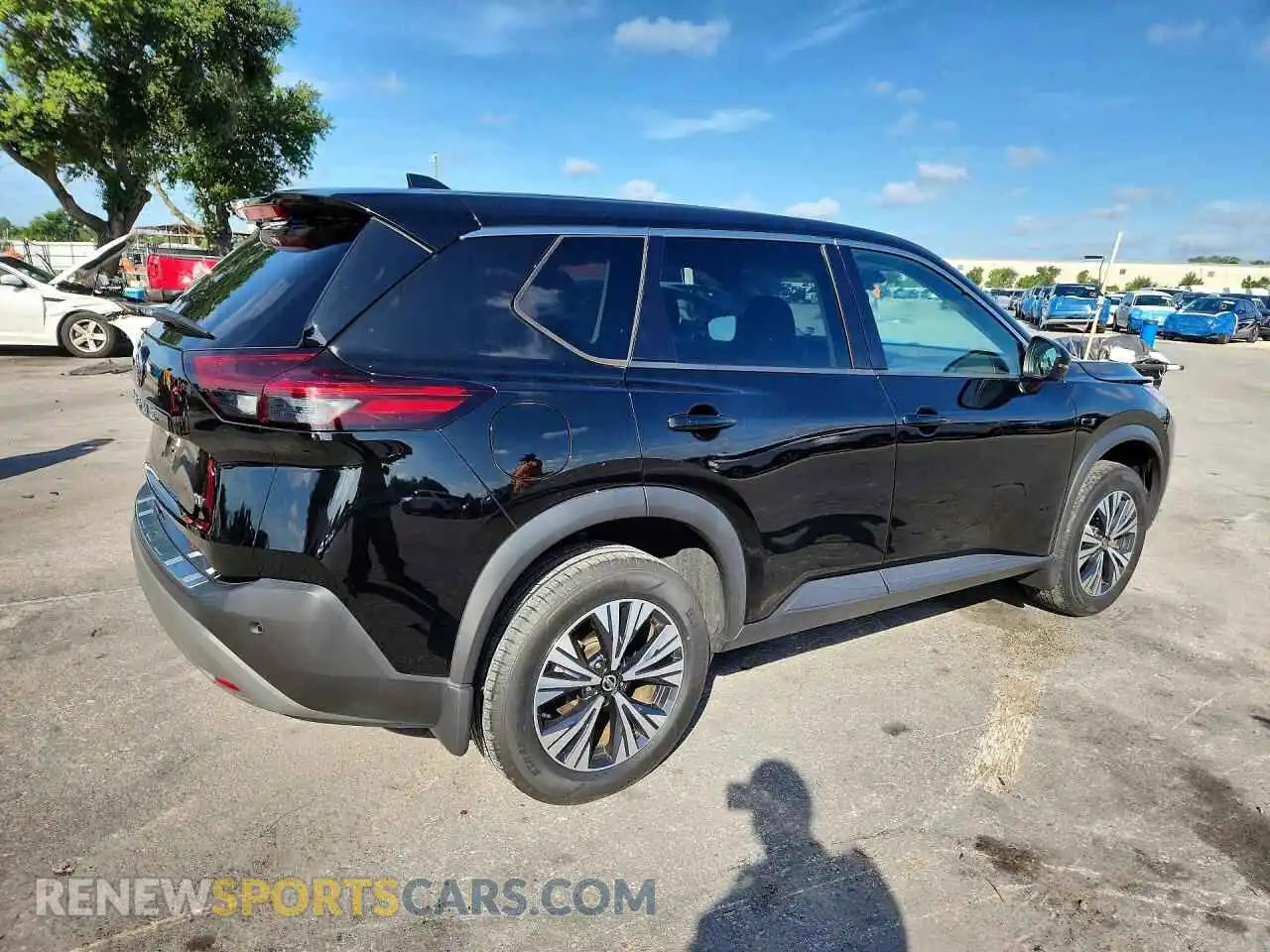 3 fotografías del automóvil dañado 5N1AT3BA1MC841411 NISSAN ROGUE 2021