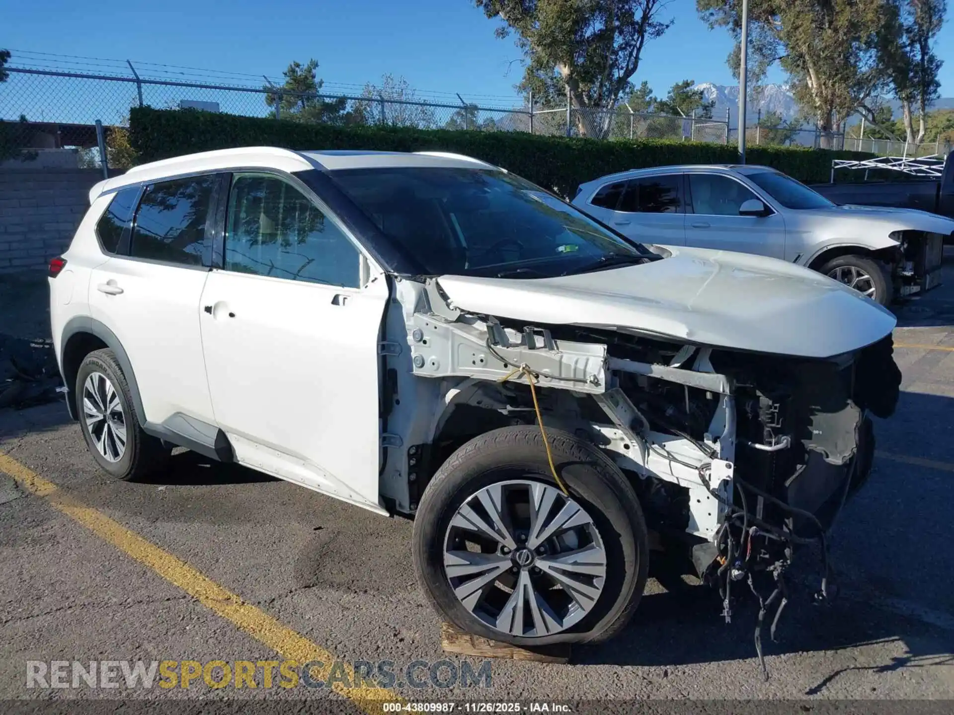 1 Фотография поврежденного автомобиля 5N1AT3BA2MC696945 NISSAN ROGUE 2021