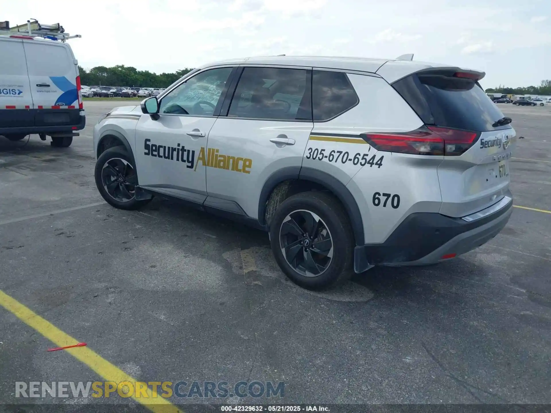 3 Photograph of a damaged car 5N1AT3BA2MC818462 NISSAN ROGUE 2021