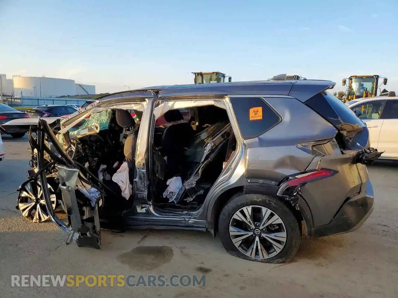 2 fotografías del automóvil dañado 5N1AT3BA4MC729024 NISSAN ROGUE 2021