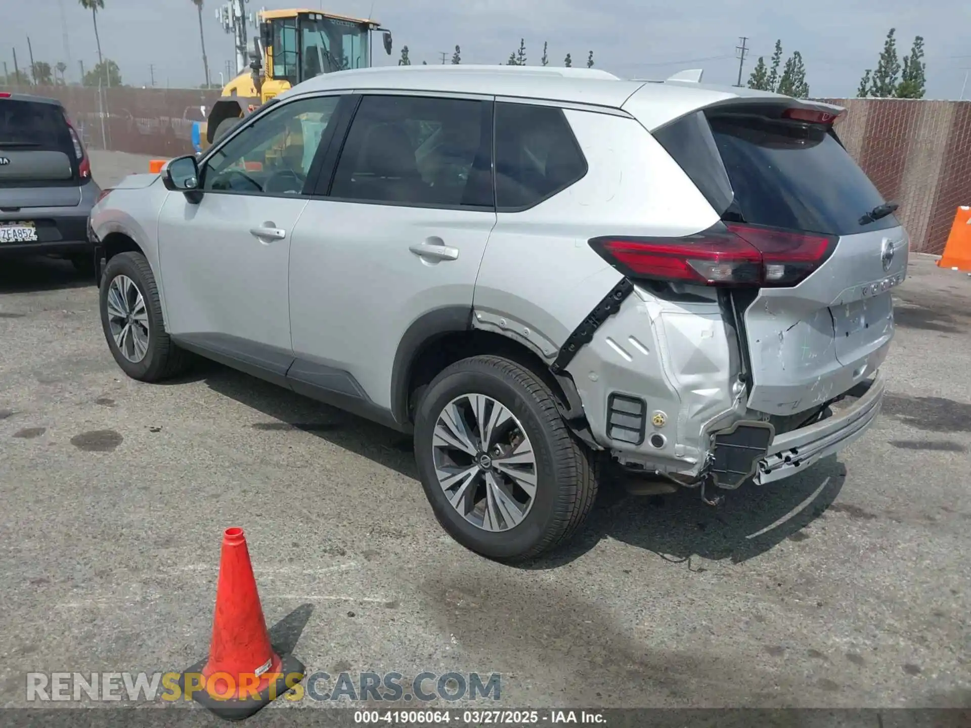 3 Photograph of a damaged car 5N1AT3BA5MC701412 NISSAN ROGUE 2021