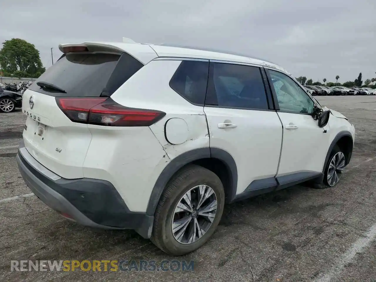 3 Photograph of a damaged car 5N1AT3BA6MC689707 NISSAN ROGUE 2021
