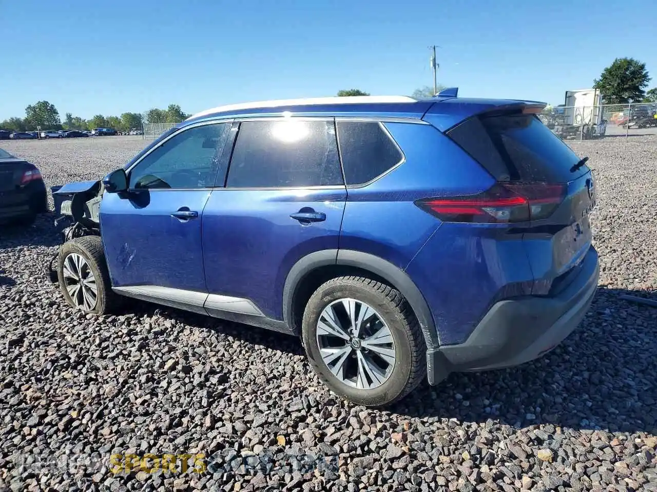 2 fotografías del automóvil dañado 5N1AT3BA6MC730384 NISSAN ROGUE 2021
