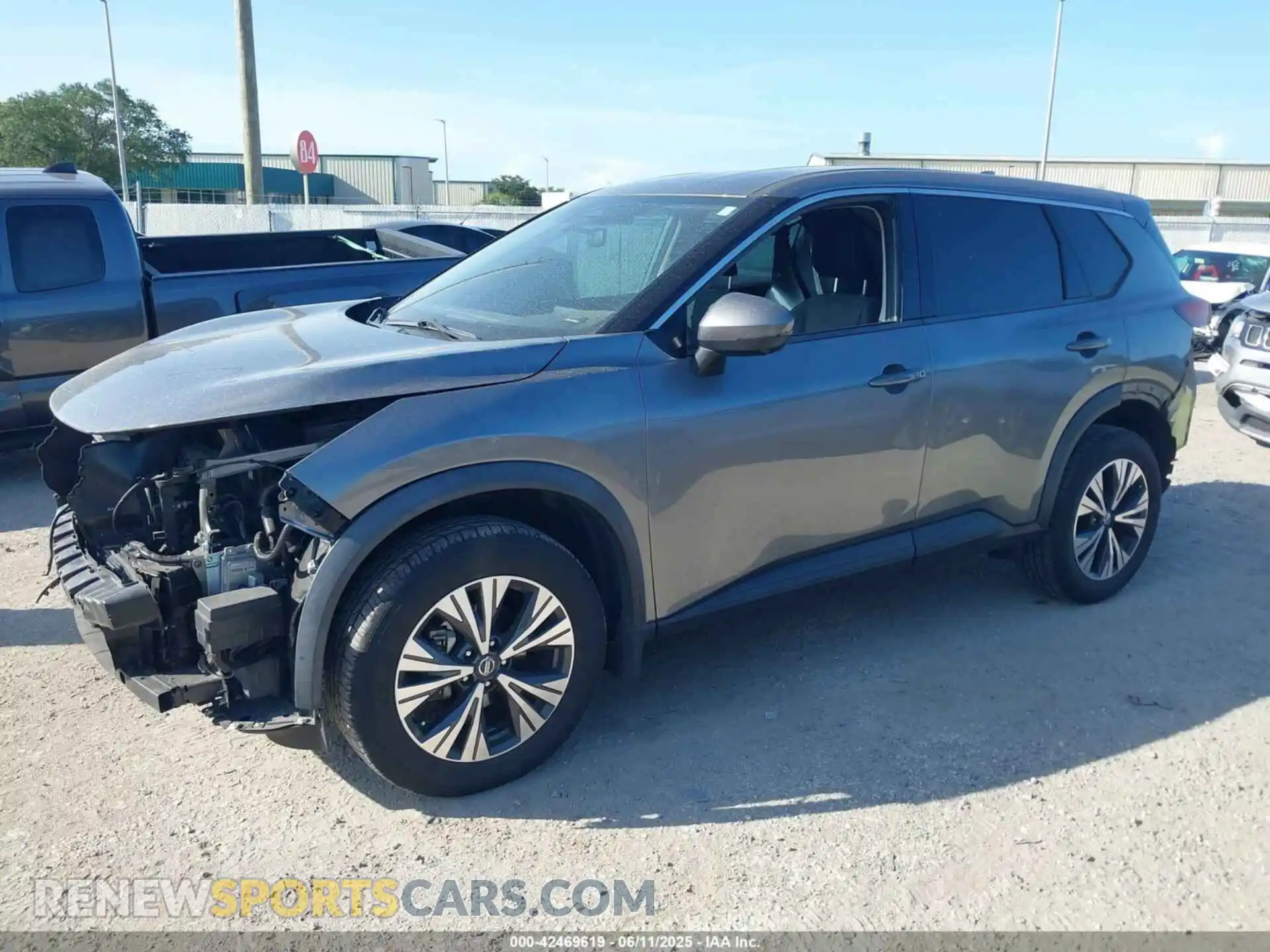 2 Photograph of a damaged car 5N1AT3BA8MC706460 NISSAN ROGUE 2021