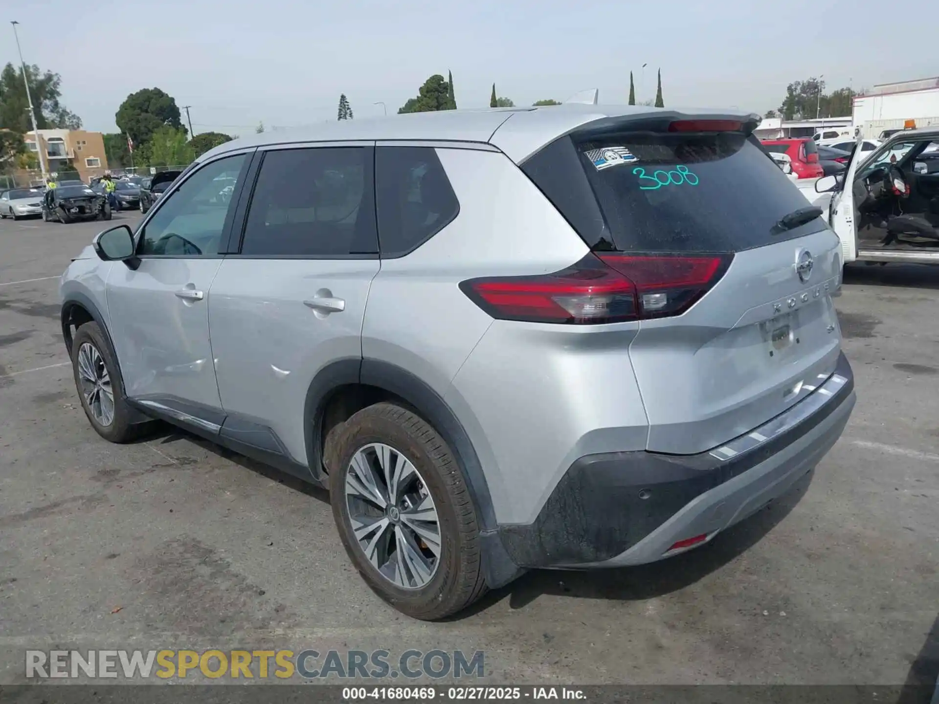 3 Photograph of a damaged car 5N1AT3BA8MC761698 NISSAN ROGUE 2021