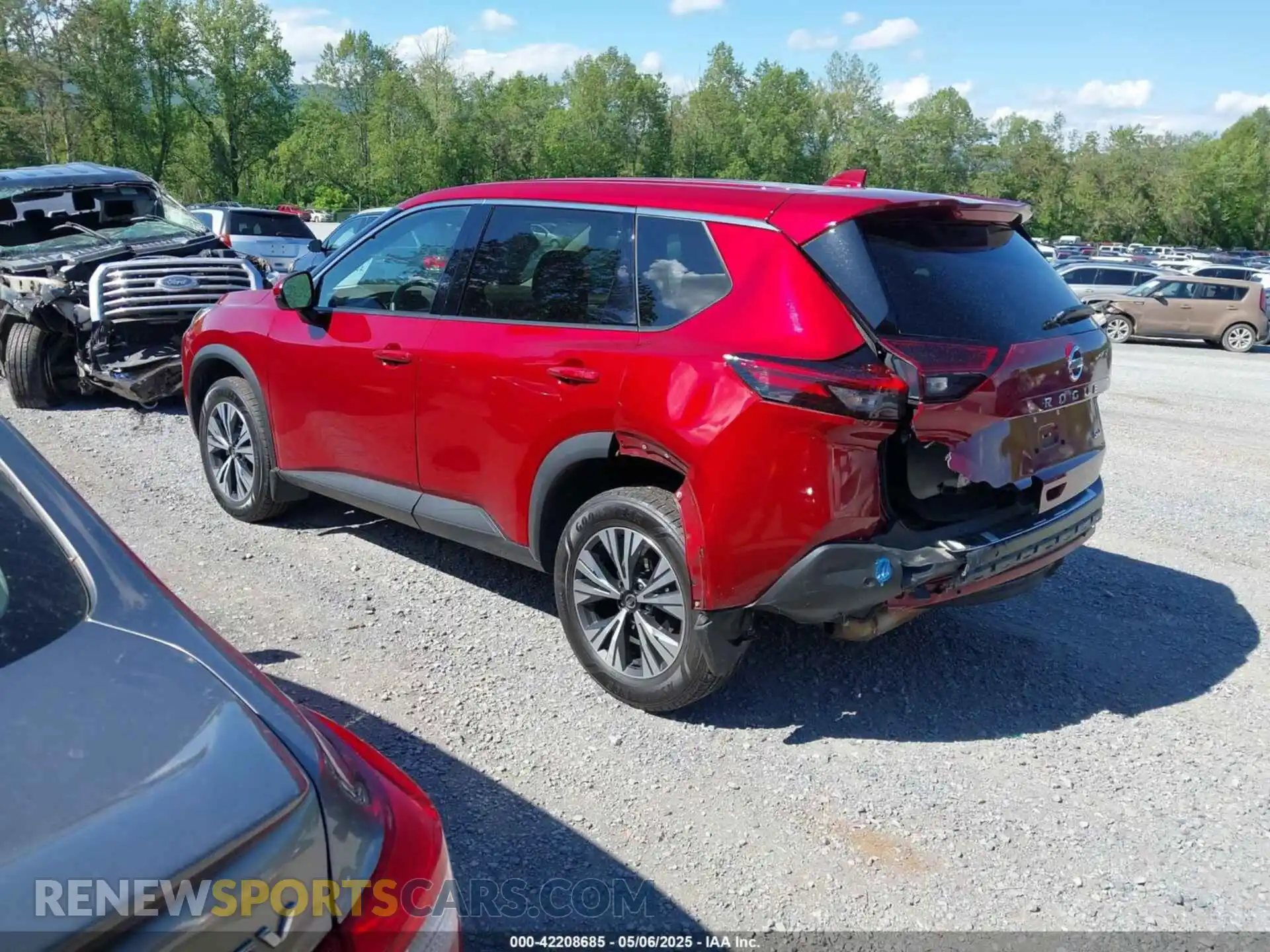3 Photograph of a damaged car 5N1AT3BAXMC798896 NISSAN ROGUE 2021