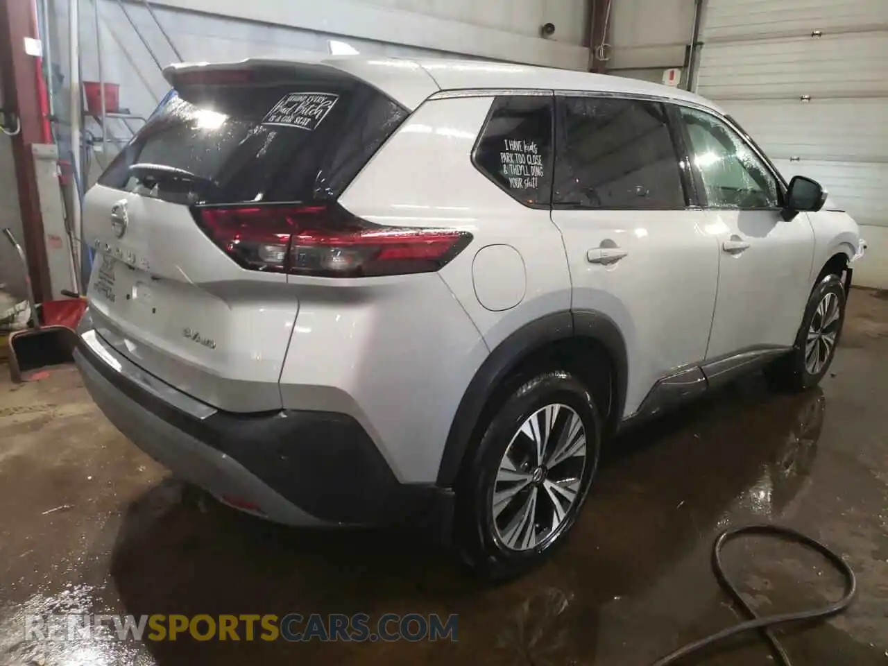3 Photograph of a damaged car 5N1AT3BB8MC747065 NISSAN ROGUE 2021