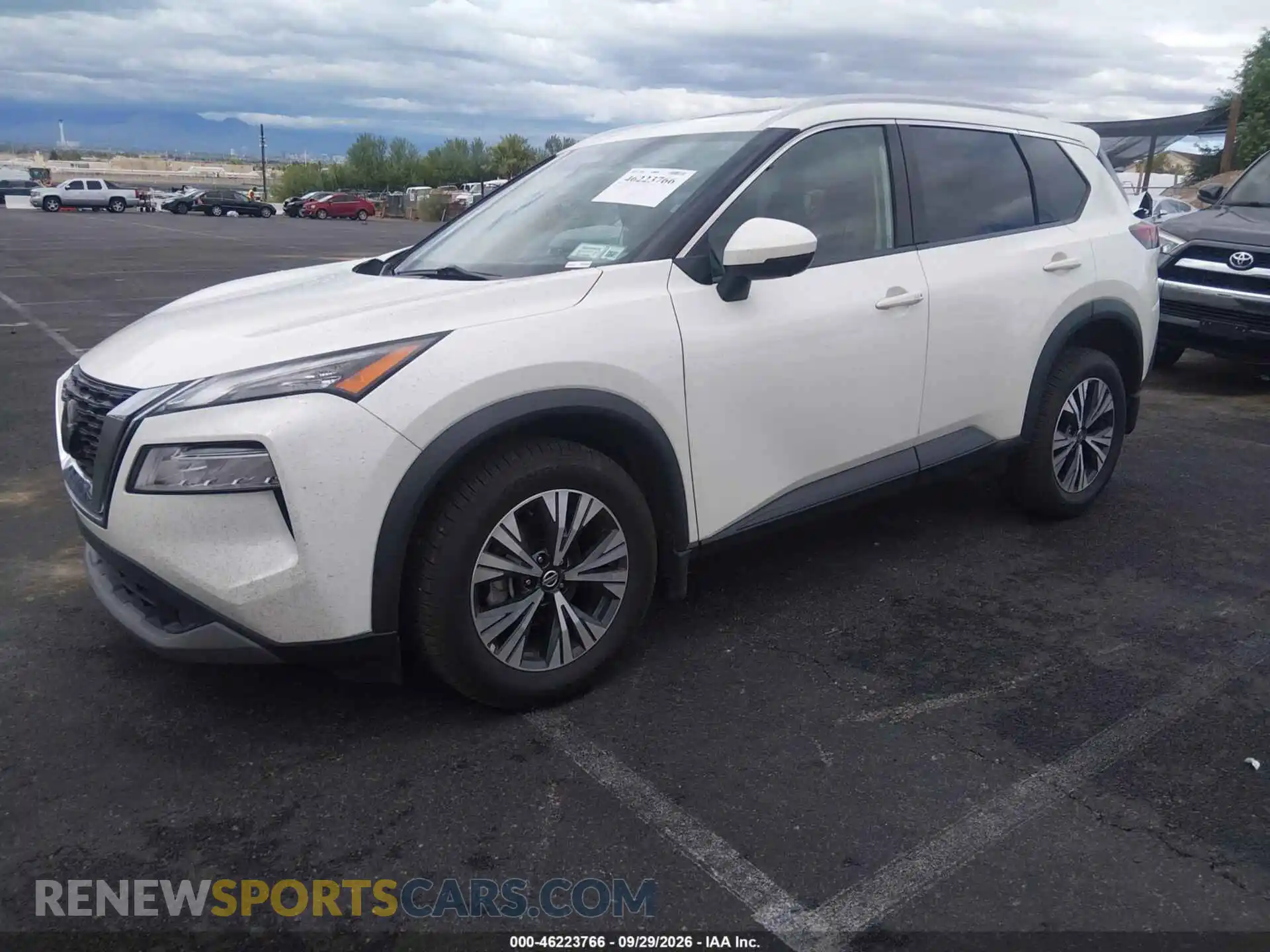 2 Photograph of a damaged car 5N1AT3BBXMC748699 NISSAN ROGUE 2021