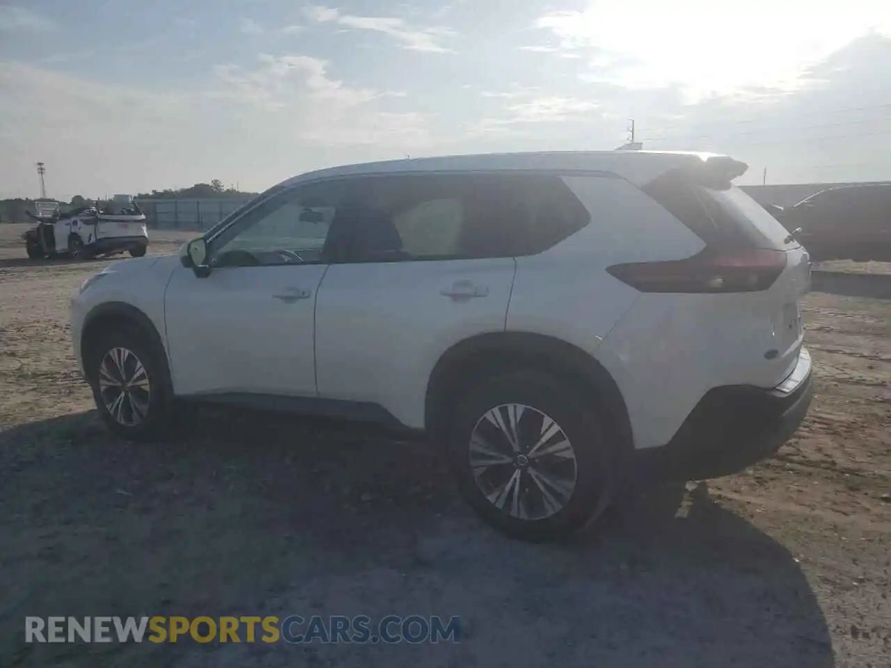 2 fotografías del automóvil dañado 5N1AT3BBXMC752168 NISSAN ROGUE 2021