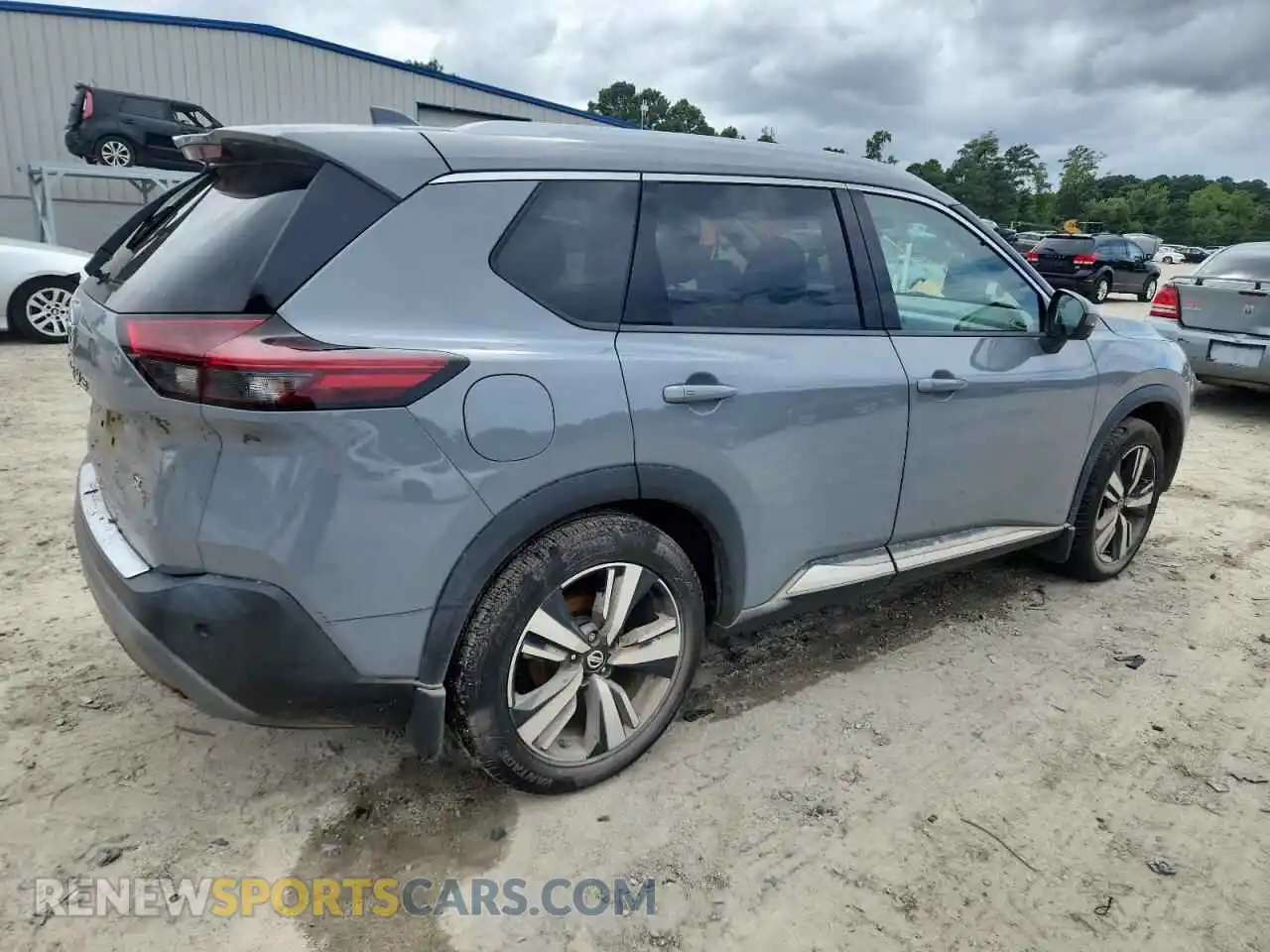 3 Photograph of a damaged car 5N1AT3CA2MC825572 NISSAN ROGUE 2021