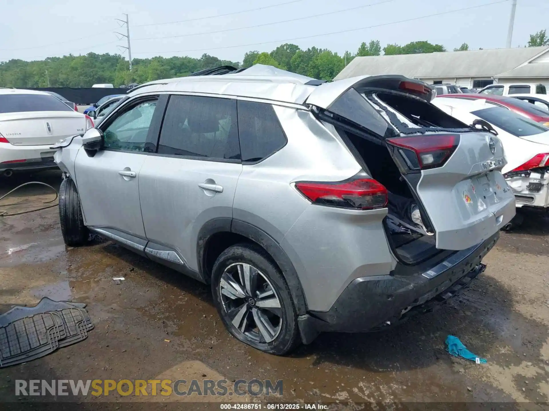 3 Photograph of a damaged car 5N1AT3CB4MC704633 NISSAN ROGUE 2021