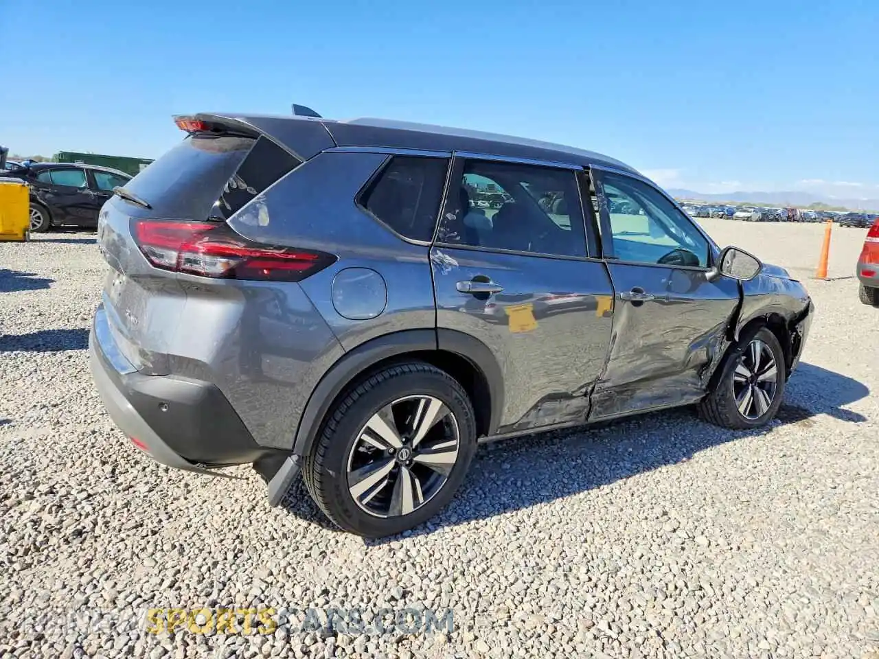 3 Photograph of a damaged car 5N1AT3CB5MC673666 NISSAN ROGUE 2021