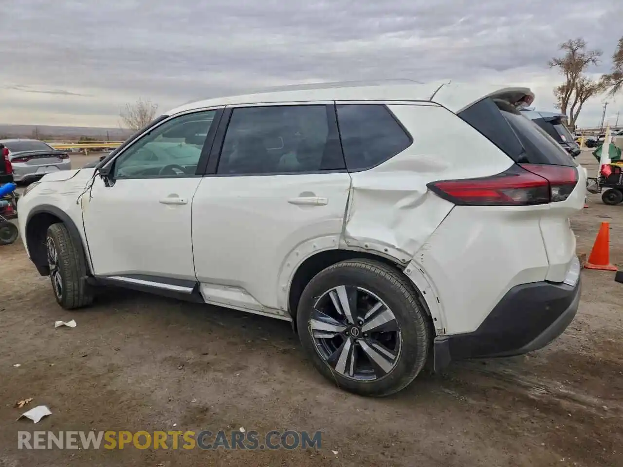 2 Photograph of a damaged car 5N1AT3CB7MC764678 NISSAN ROGUE 2021