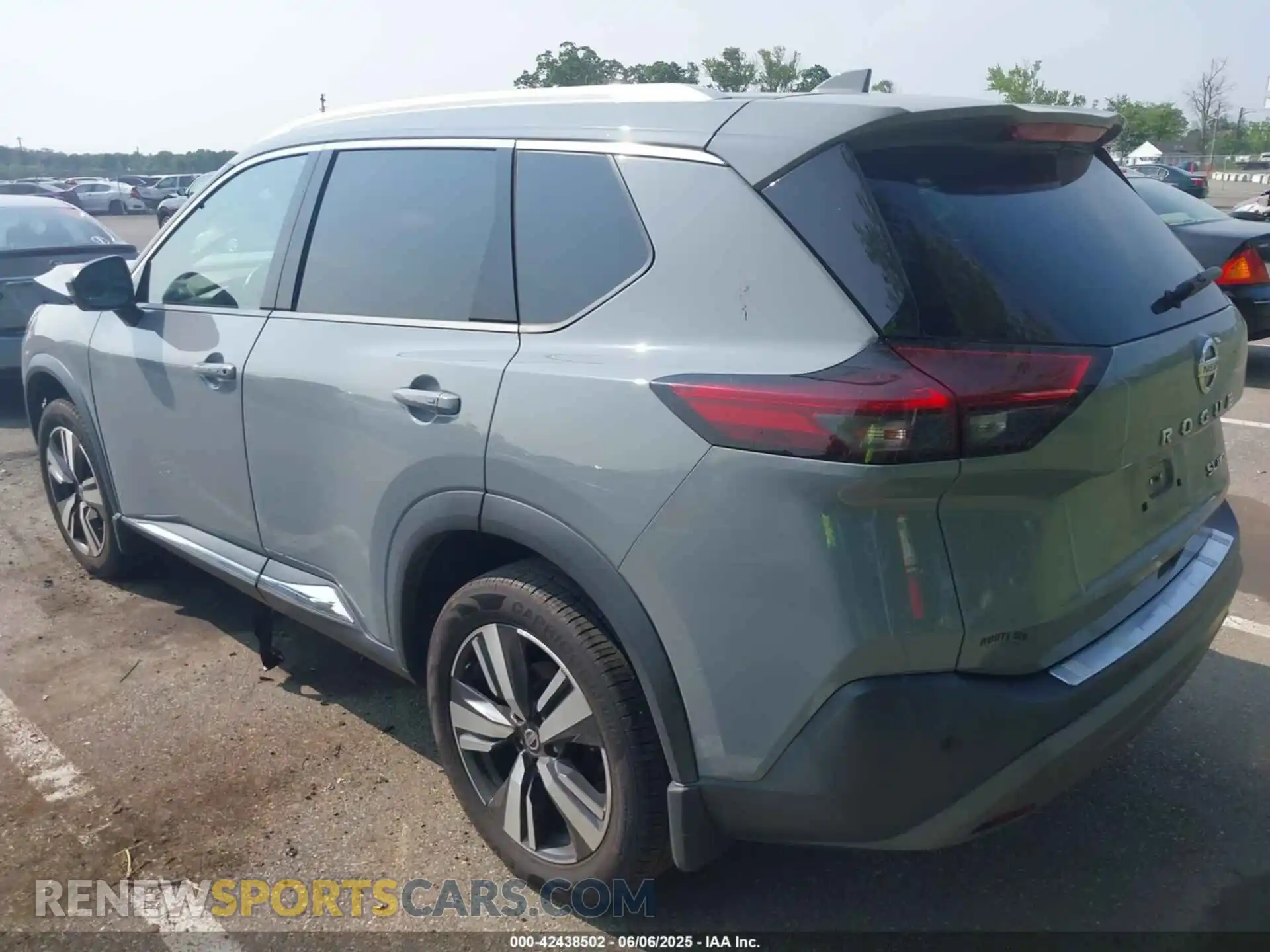 3 Photograph of a damaged car 5N1AT3CB8MC842580 NISSAN ROGUE 2021