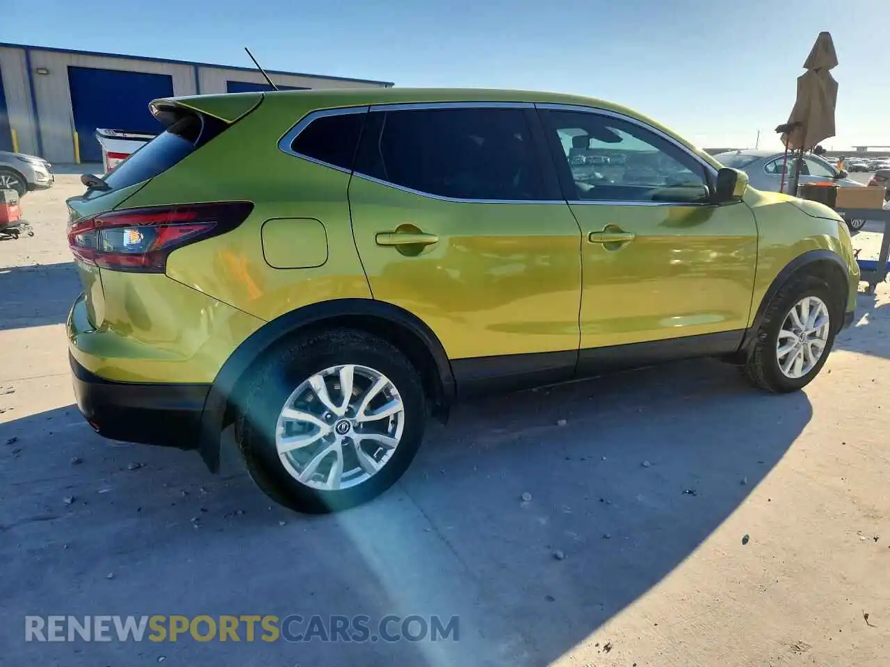 3 Photograph of a damaged car JN1BJ1AV8MW312563 NISSAN ROGUE 2021