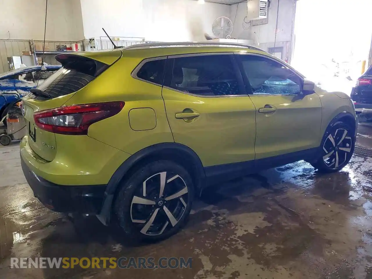 3 Photograph of a damaged car JN1BJ1CW8MW423510 NISSAN ROGUE 2021