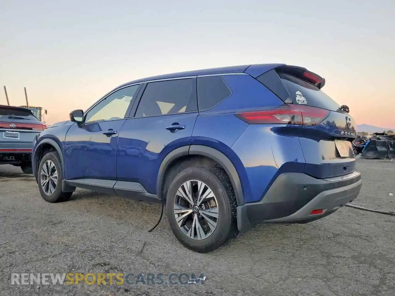 2 Photograph of a damaged car JN8AT3BA6MW017363 NISSAN ROGUE 2021