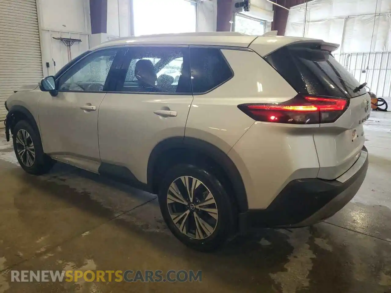 2 Photograph of a damaged car JN8AT3BB3MW211910 NISSAN ROGUE 2021