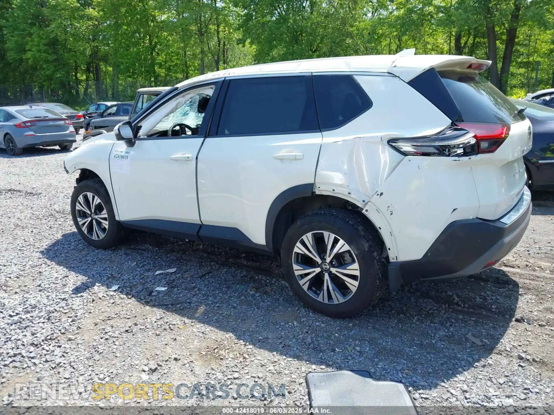 3 Photograph of a damaged car JN8AT3BBXMW220751 NISSAN ROGUE 2021