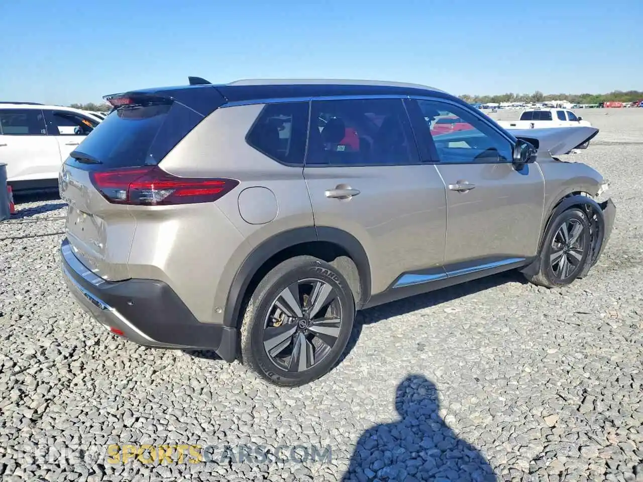 3 Photograph of a damaged car JN8AT3DC4MW100644 NISSAN ROGUE 2021