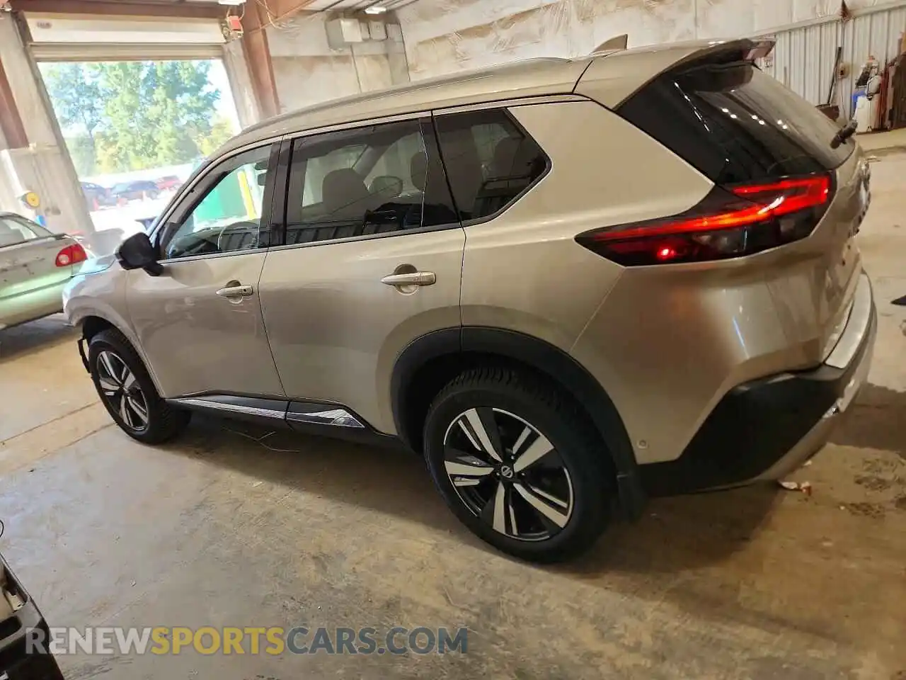 2 Photograph of a damaged car JN8AT3DD0MW313468 NISSAN ROGUE 2021
