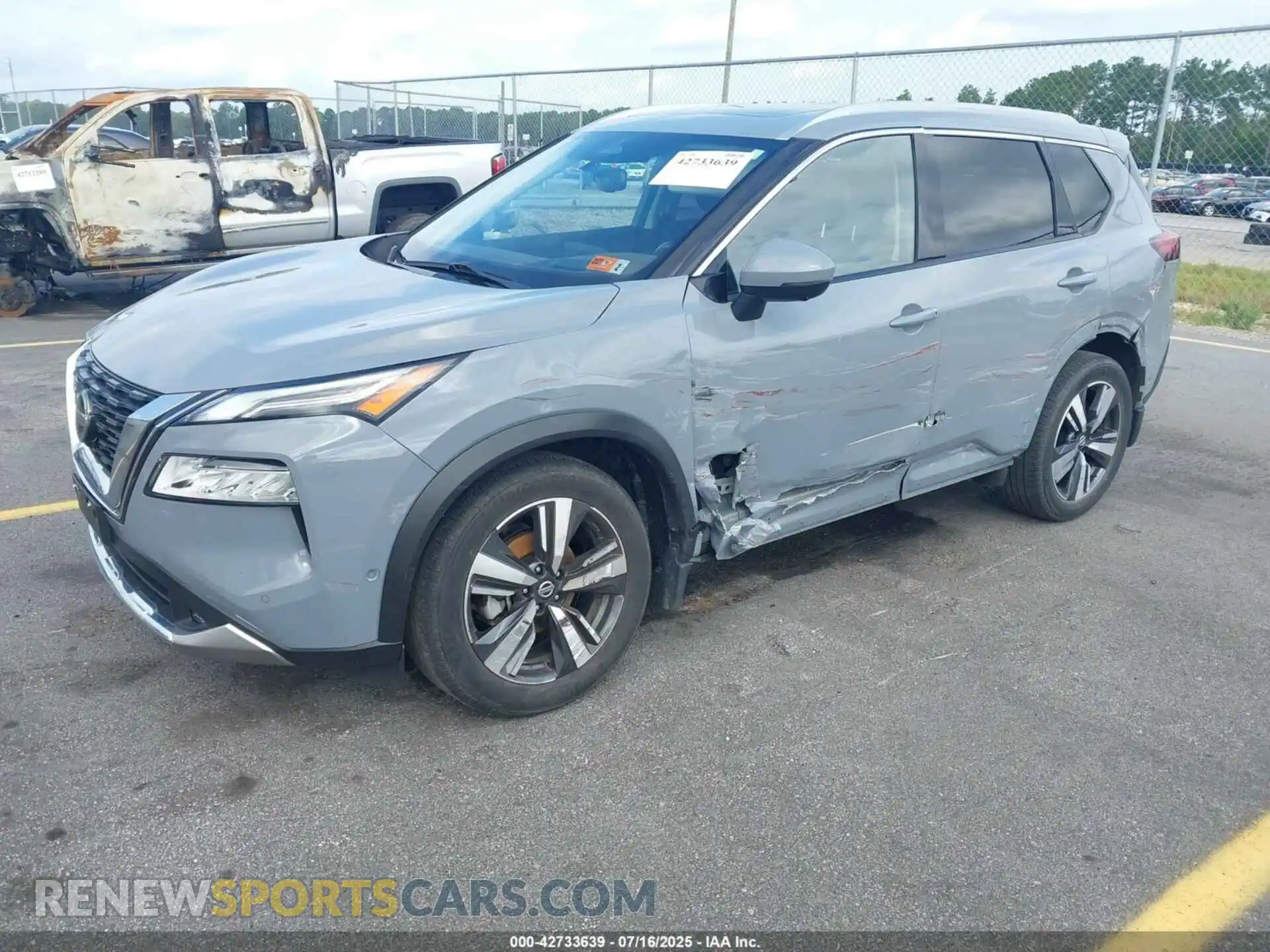2 Photograph of a damaged car JN8AT3DDXMW320962 NISSAN ROGUE 2021