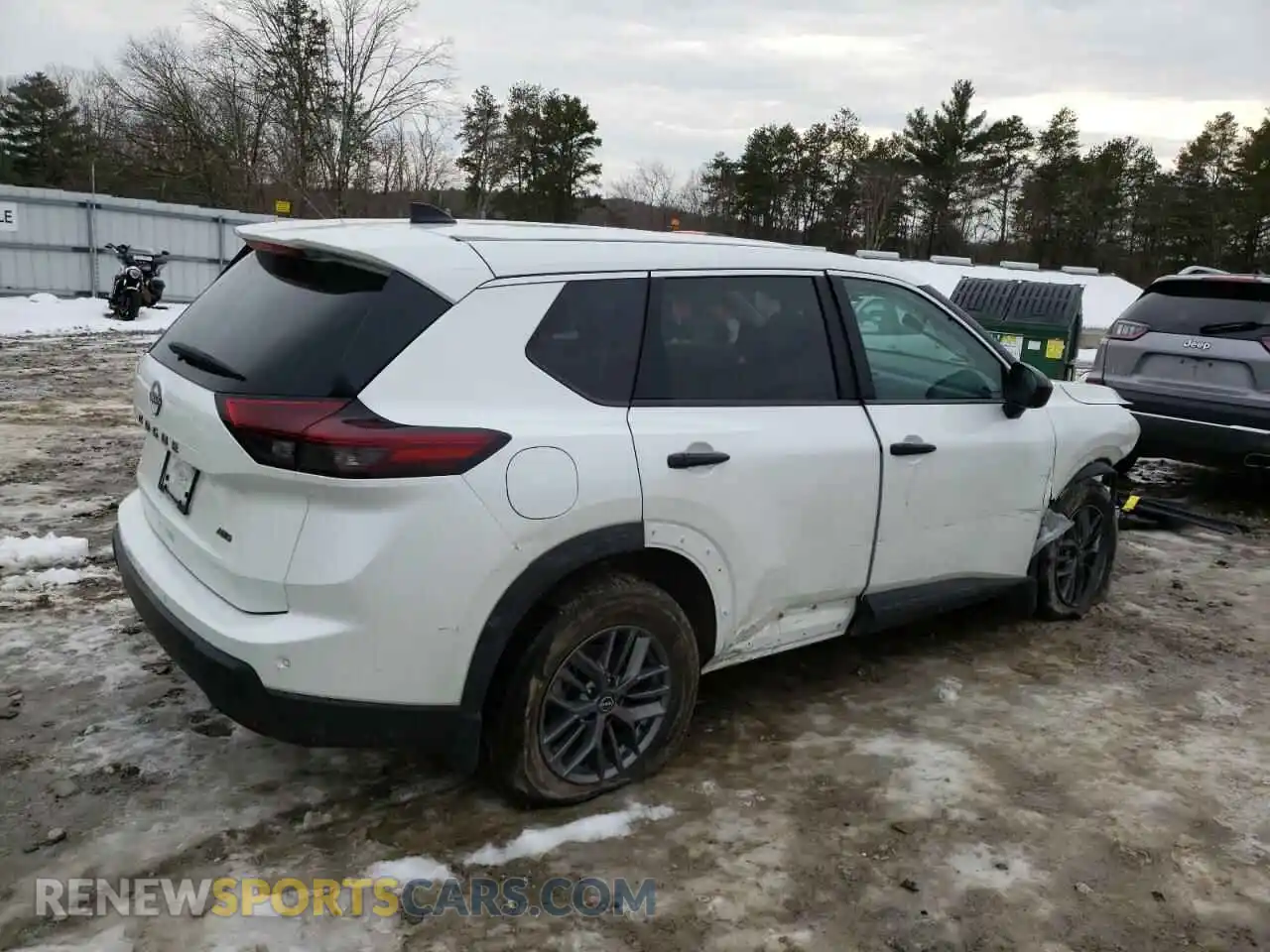 3 Фотография поврежденного автомобиля 5N1BT3AB1RC746787 NISSAN ROGUE 2024