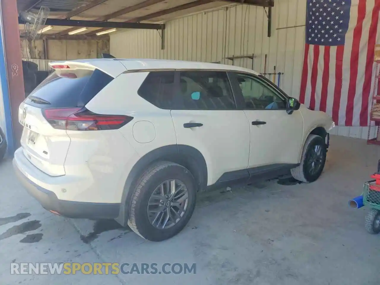 3 Фотография поврежденного автомобиля 5N1BT3AB2RC688463 NISSAN ROGUE 2024