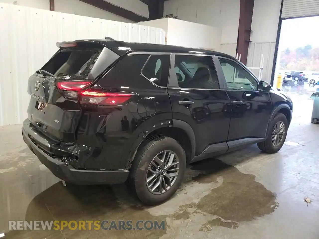 3 Photograph of a damaged car 5N1BT3AB4RC693003 NISSAN ROGUE 2024