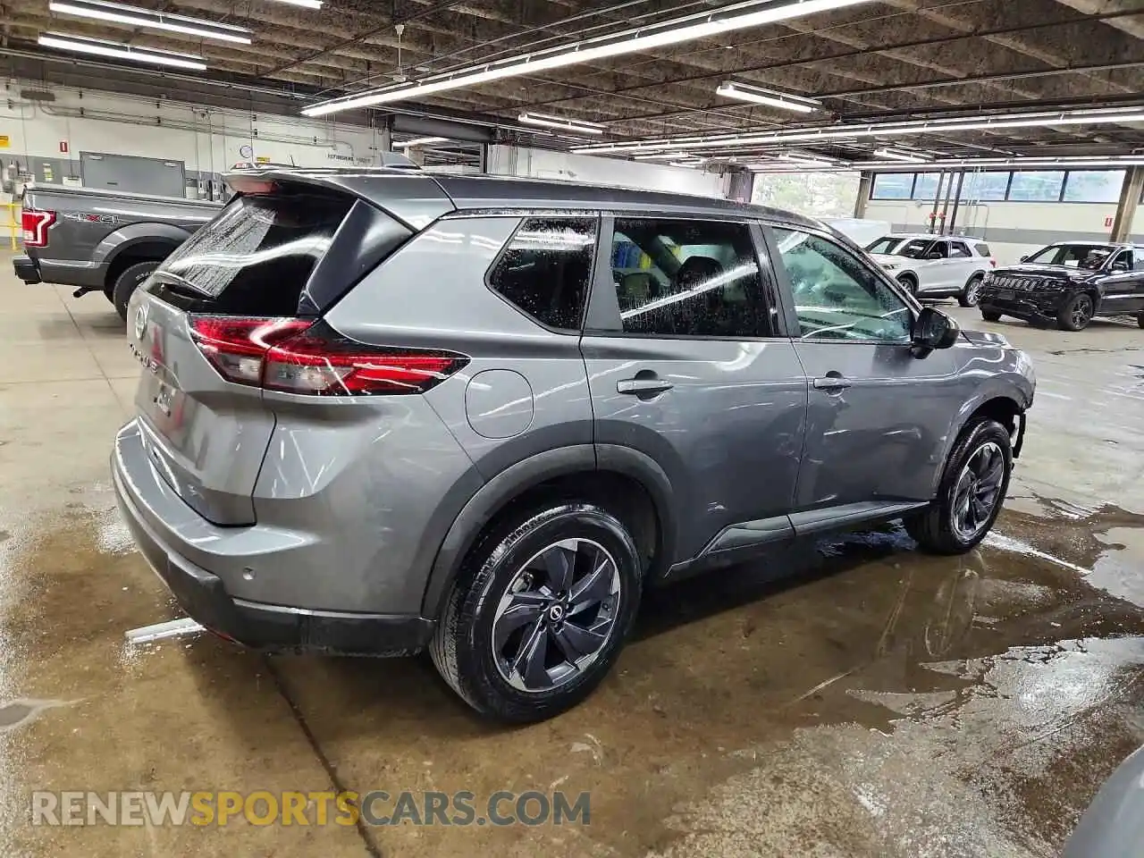 3 Фотография поврежденного автомобиля 5N1BT3BA2SC823632 NISSAN ROGUE 2025