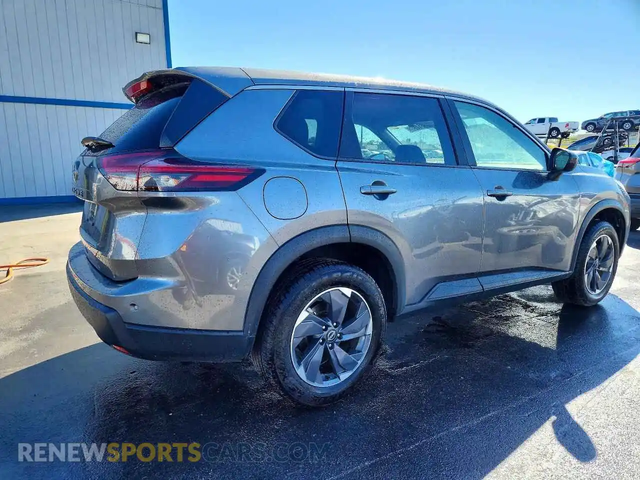 3 Photograph of a damaged car 5N1BT3BA2SC828152 NISSAN ROGUE 2025