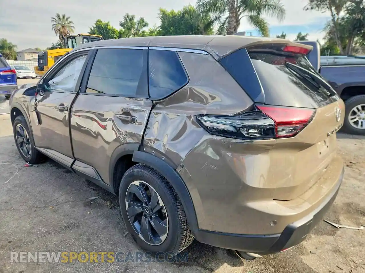 2 Photograph of a damaged car 5N1BT3BA5SC776161 NISSAN ROGUE 2025