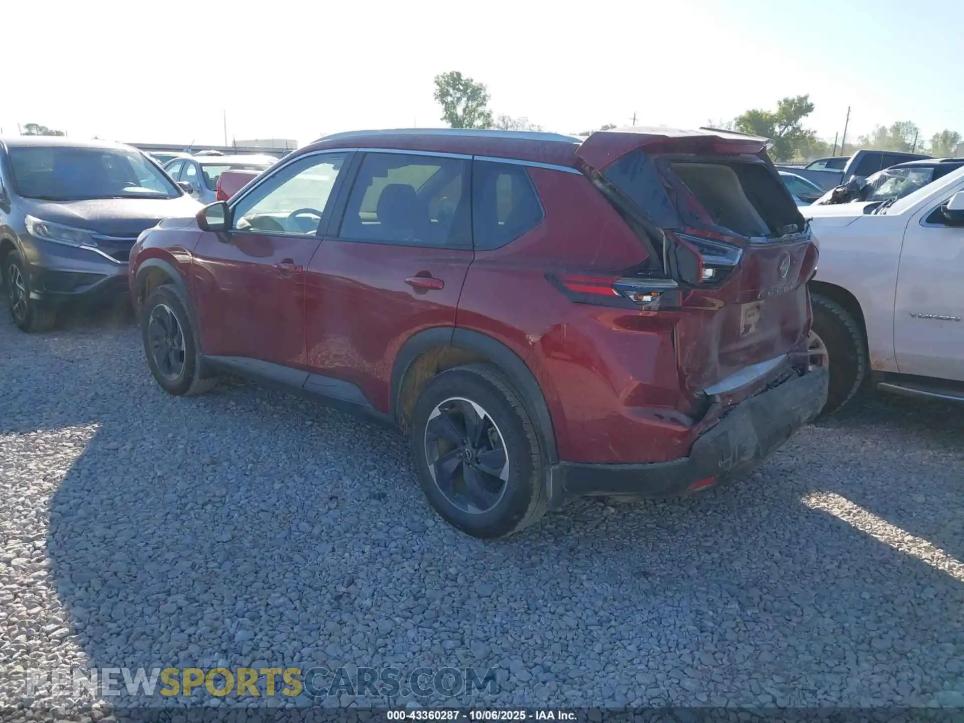 3 Photograph of a damaged car JN8BT3BA3SW340884 NISSAN ROGUE 2025
