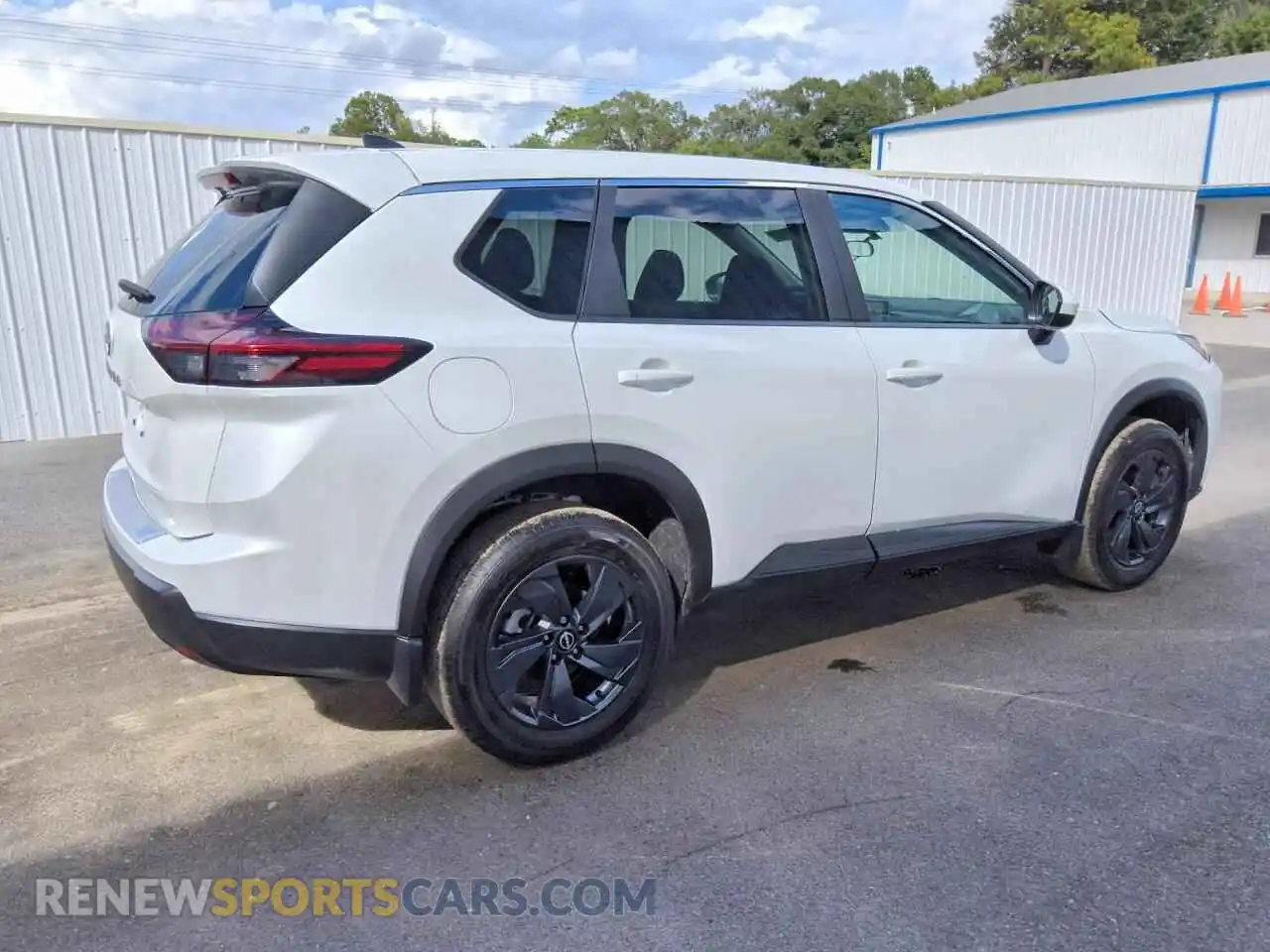 3 Фотография поврежденного автомобиля 5N1BT3BA8TC807744 NISSAN ROGUE 2026