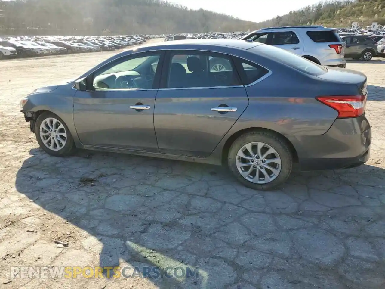 2 fotografías del automóvil dañado 3N1AB7AP8KY441504 NISSAN SENTRA 2019